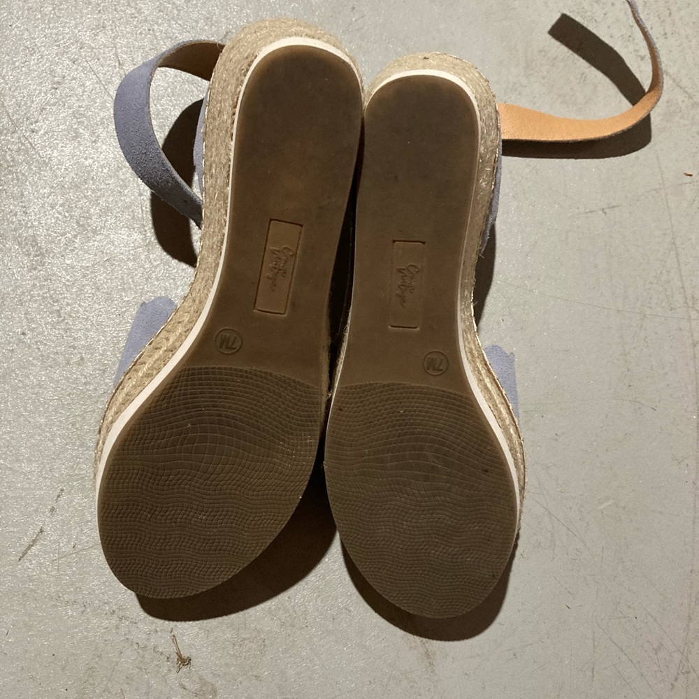 Crown Vintage Platform Wedge Sandals - Picture 4 of 4